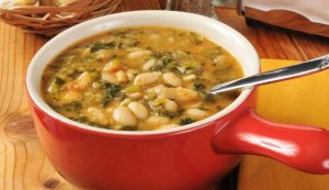 zuppa con fagioli e scarole